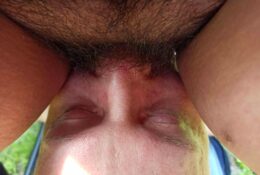 Mösensaft aus fetter Pelzfotze schlecken